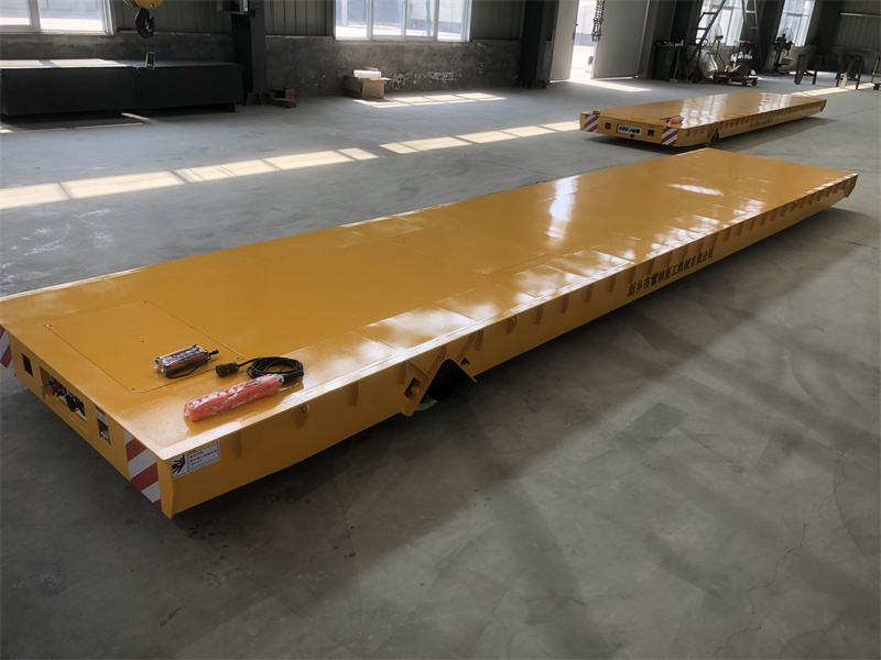 定制低臺(tái)面小噸位無(wú)軌電動(dòng)平車交付